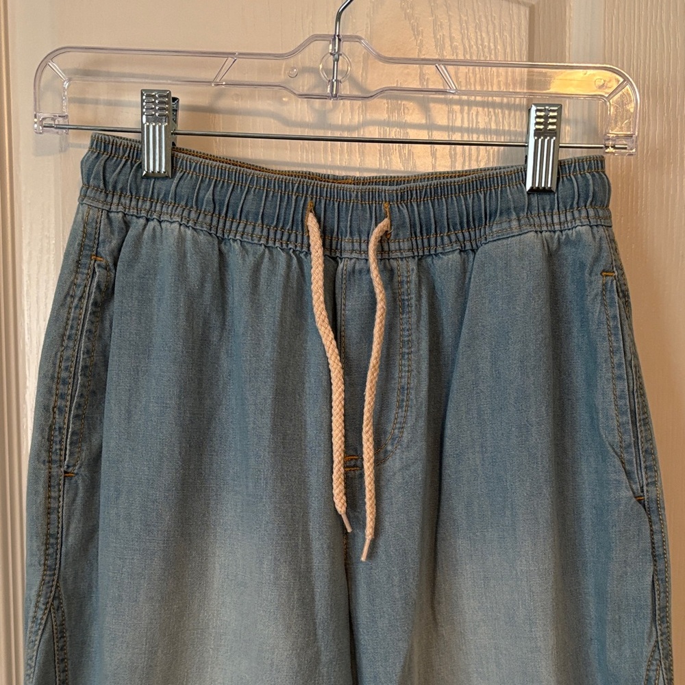 Altar'd State Women’s Cotton Light Blue Wide Leg Jeans with Elastic Waist XS - Picture 3 of 8